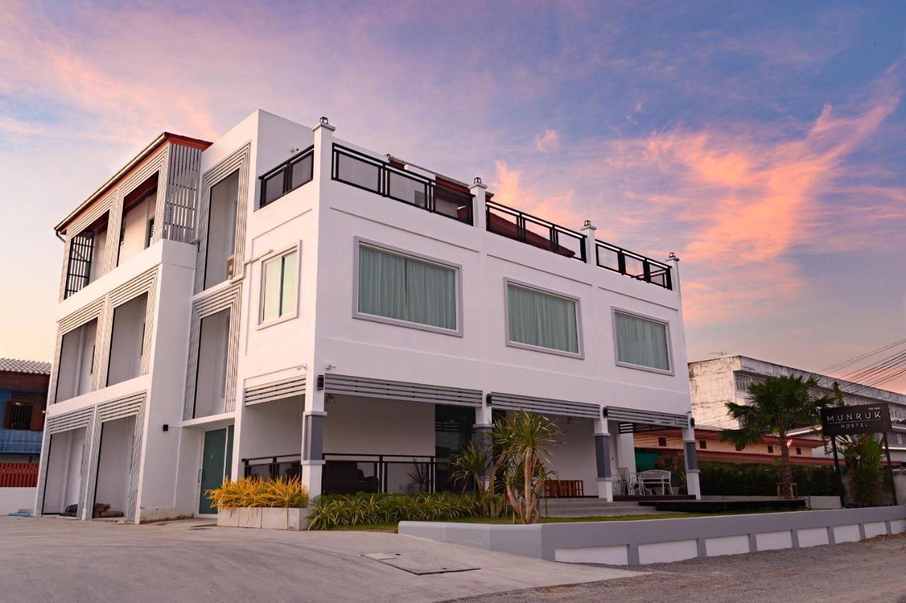 Munruk Hostel Prachuap Khiri Khan Exteriör bild